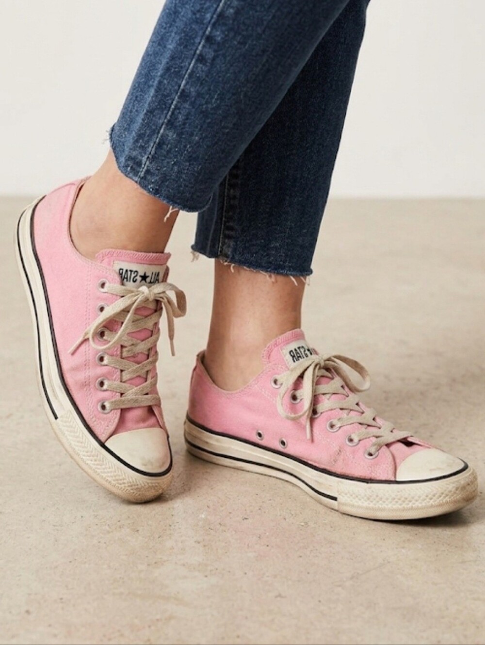 Converse Chuck Taylor All Star Low Top Pink Canvas Sneakers - Unisex